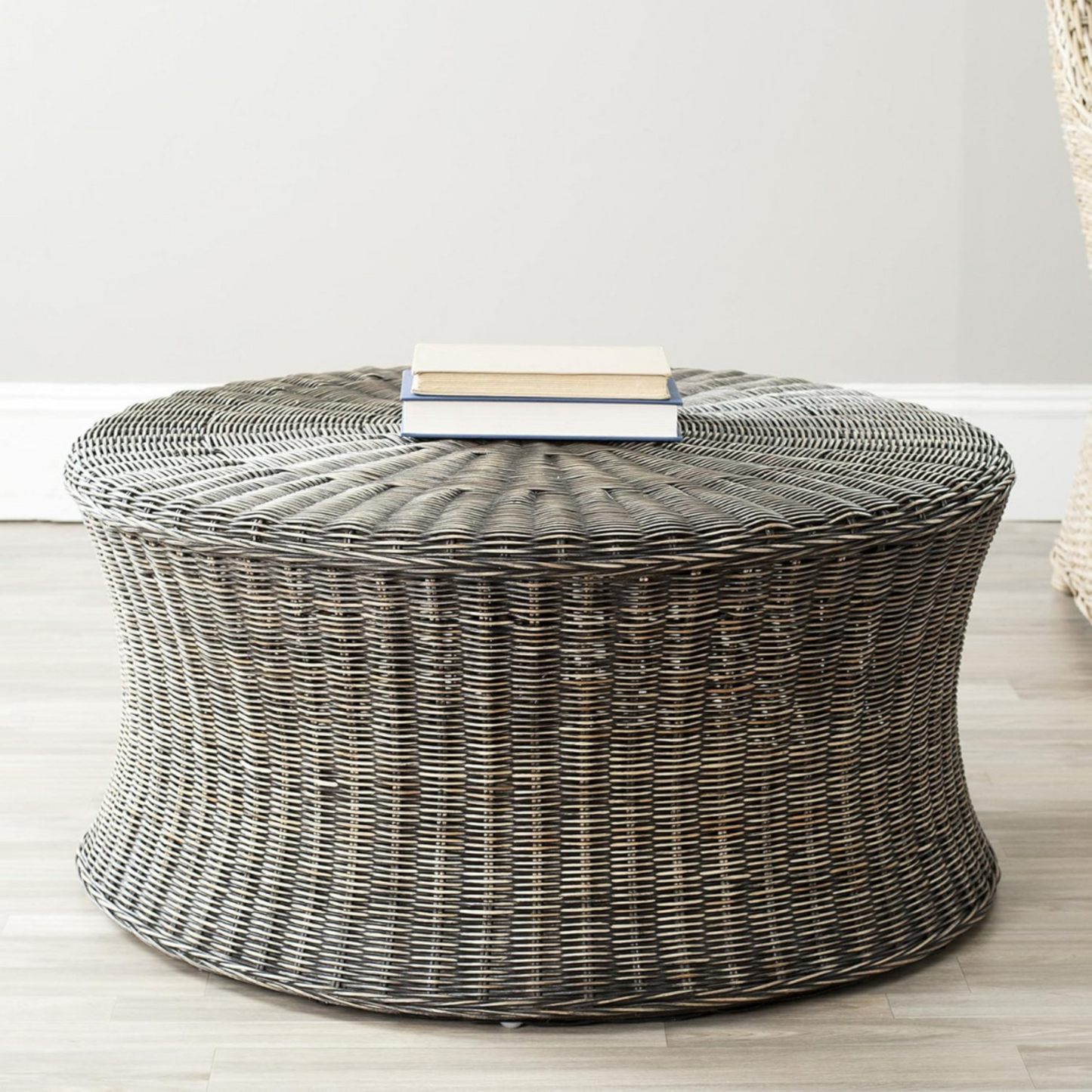 Mesa de centro de ratán