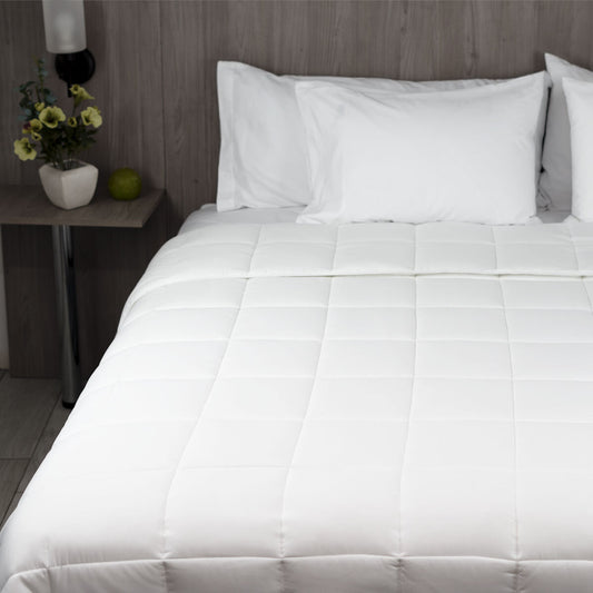 Relleno Nórdico de Plumón Alternativo Blanco Tamaño King 104x90in